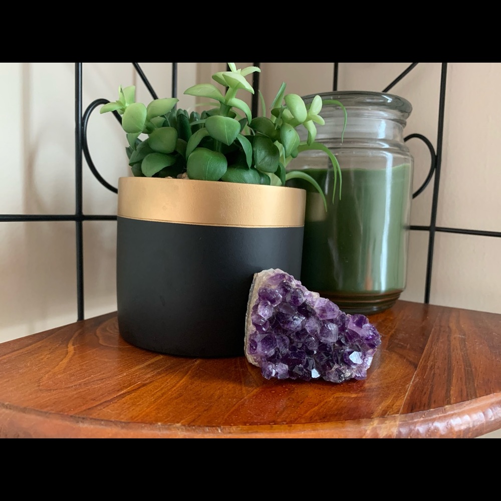 💜Dark Purple Amethyst Quartz Cluster.